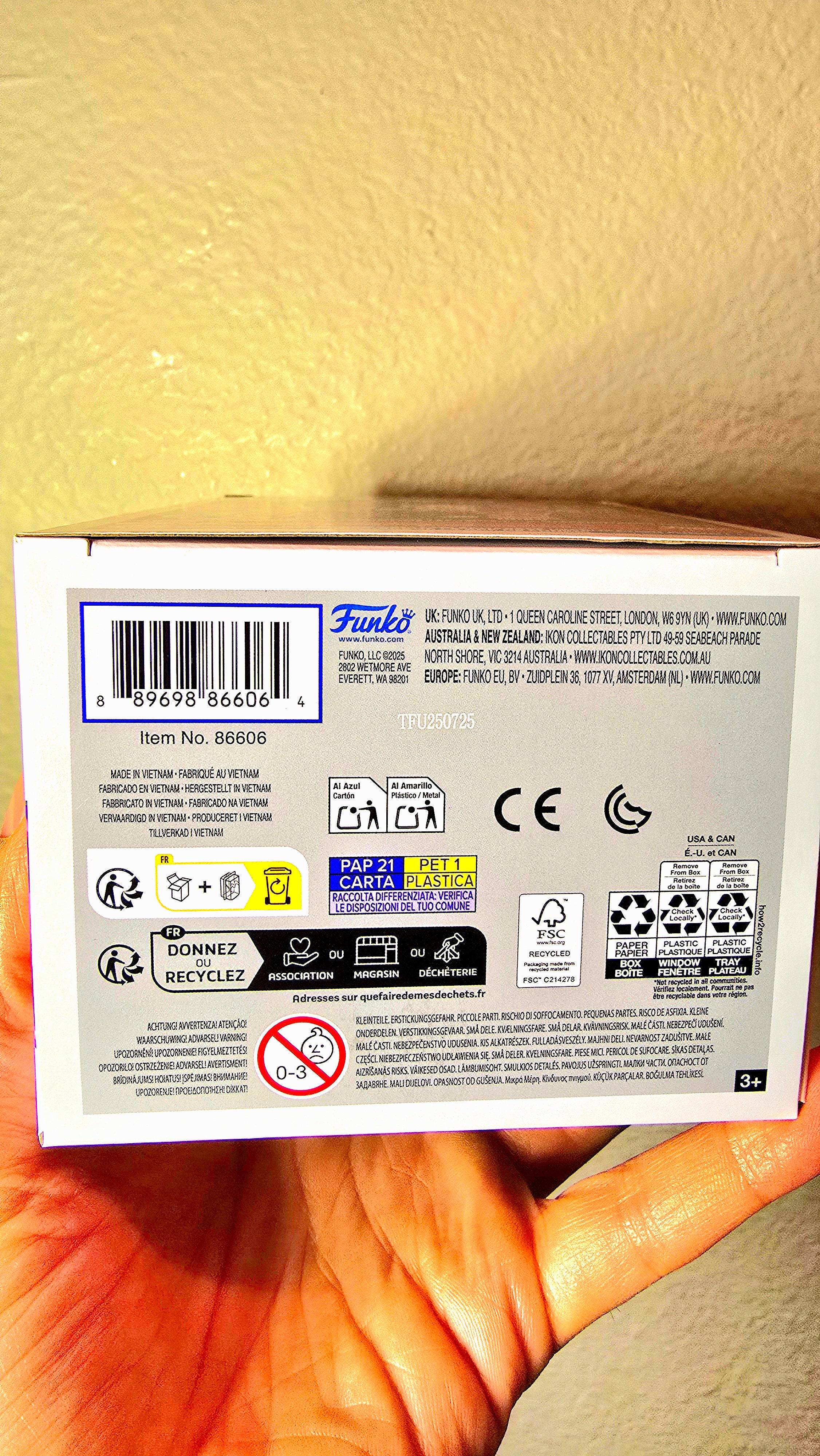 Funko Pop! Masters of the Universe Skeletor (Retro Neon)